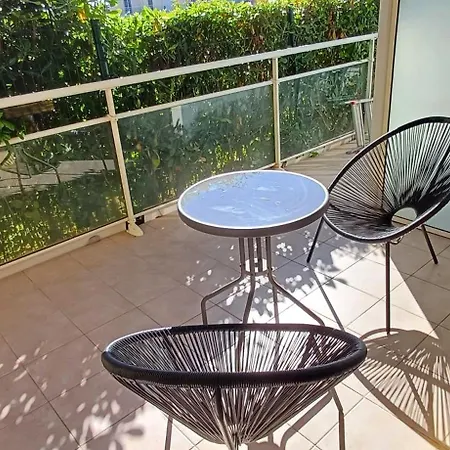 3 Pieces Climatisees Dans Avec Piscine