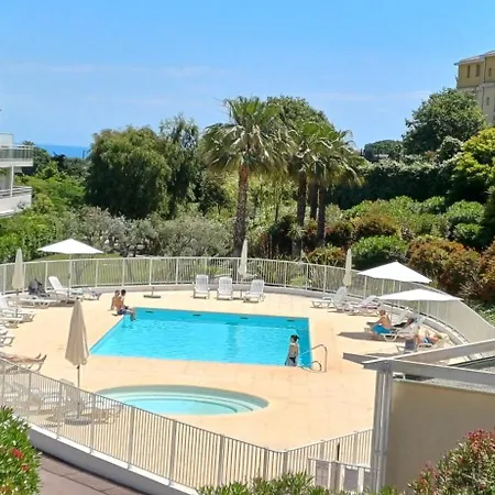 3 Pieces Climatisees Dans Avec Piscine